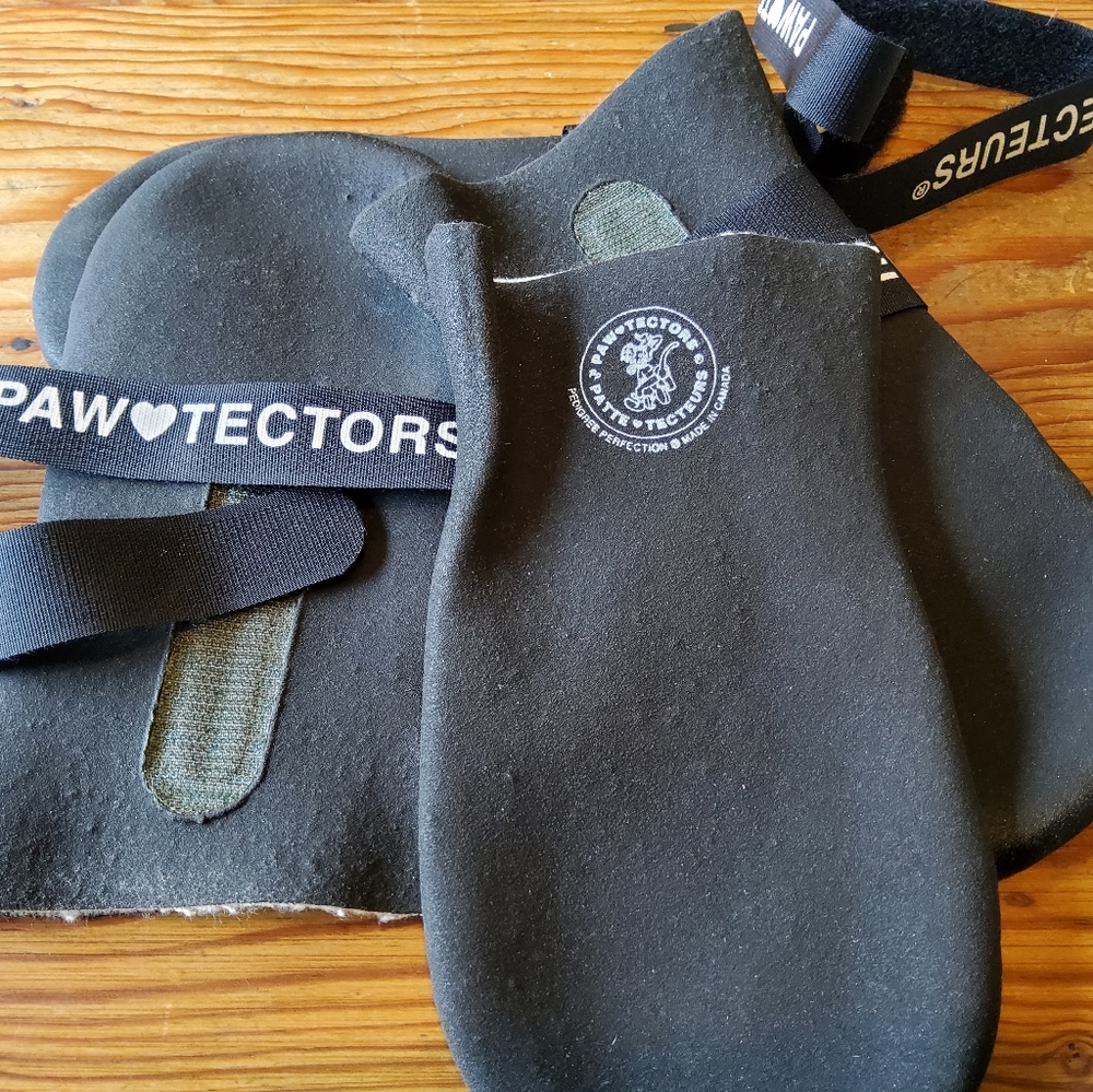 PATTIE PAW PROTECTION  MED / LARGE